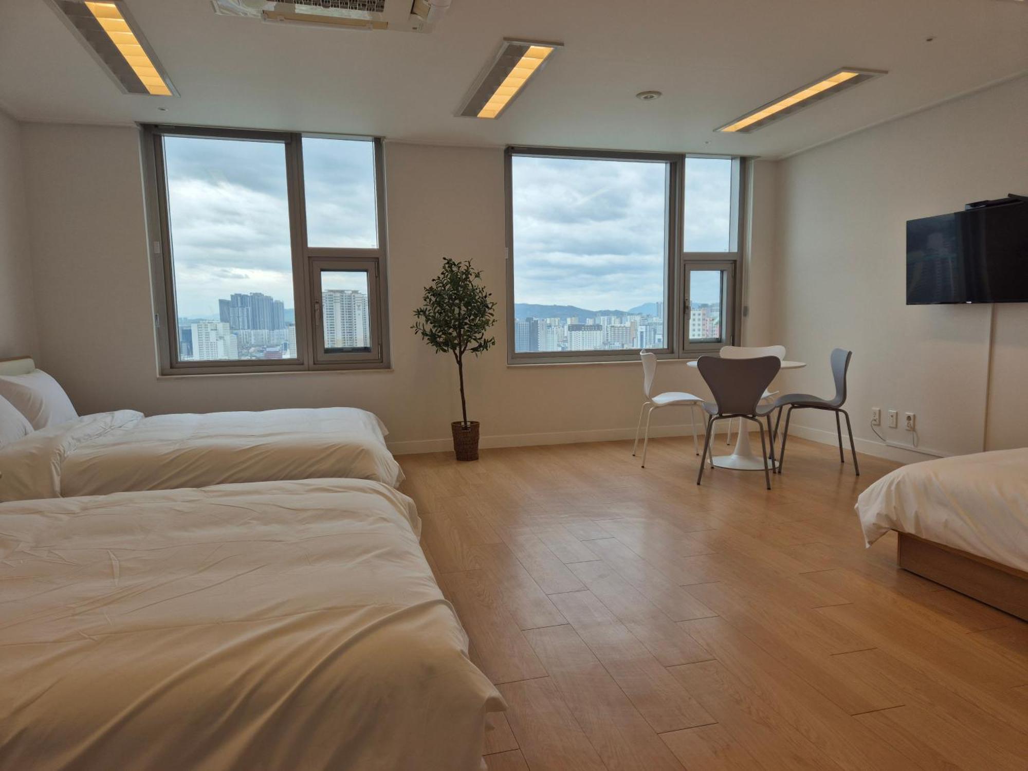 "Grand Opened" Maxtyle Guesthouse Dongdaemun Сеул Экстерьер фото