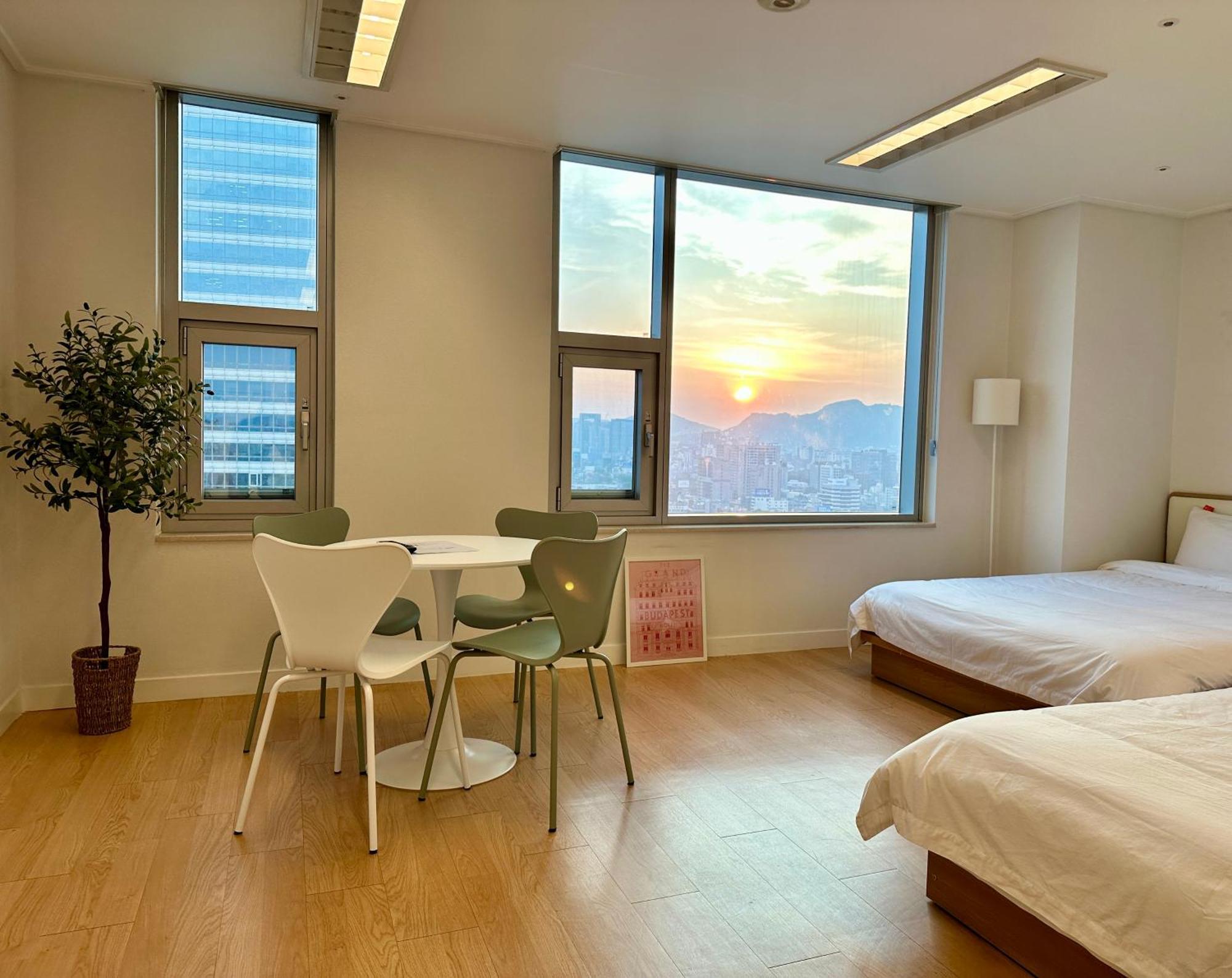 "Grand Opened" Maxtyle Guesthouse Dongdaemun Сеул Экстерьер фото